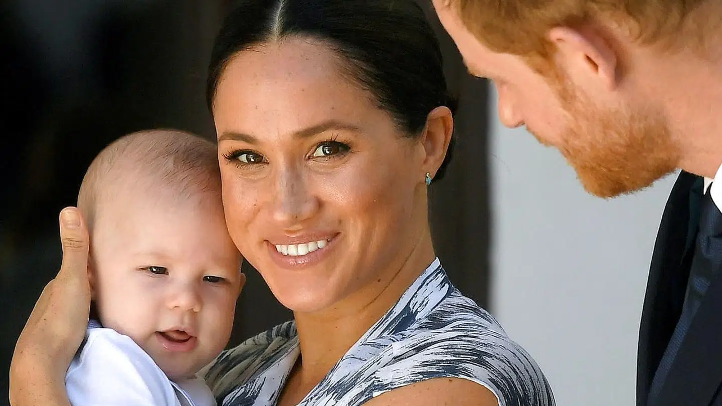Meghan ville angiveligt gerne have lavet interviewet lige efter, at lille Archie blev født, men det blev stoppet af kongehuset, skriver Daily Mail.