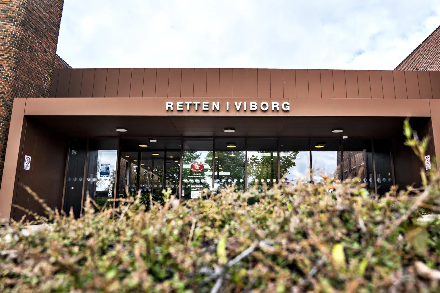 Ved Retten i Viborg er en 34-årig mand onsdag blevet idømt en fængselsstraf for omfattende bedrageri og dokumentfalsk. Han har nægtet sig skyldig. (Arkivfoto) Henning Bagger/Ritzau Scanpix