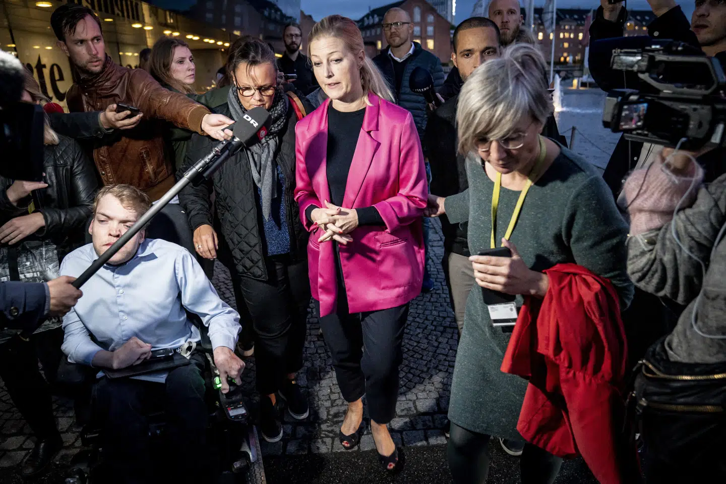 I oktober sidste år trak Morten Østergaard sig som leder af De Radikales gruppe i Folketinget efter et gruppemøde i Den Sorte Diamant i København. Her ses partiets nuværende politiske leder, Sofie Carsten Nielsen, efter gruppemødet, der gjorde hende til Morten Østergaard afløser. (Arkivfoto) Mads Claus Rasmussen/Ritzau Scanpix