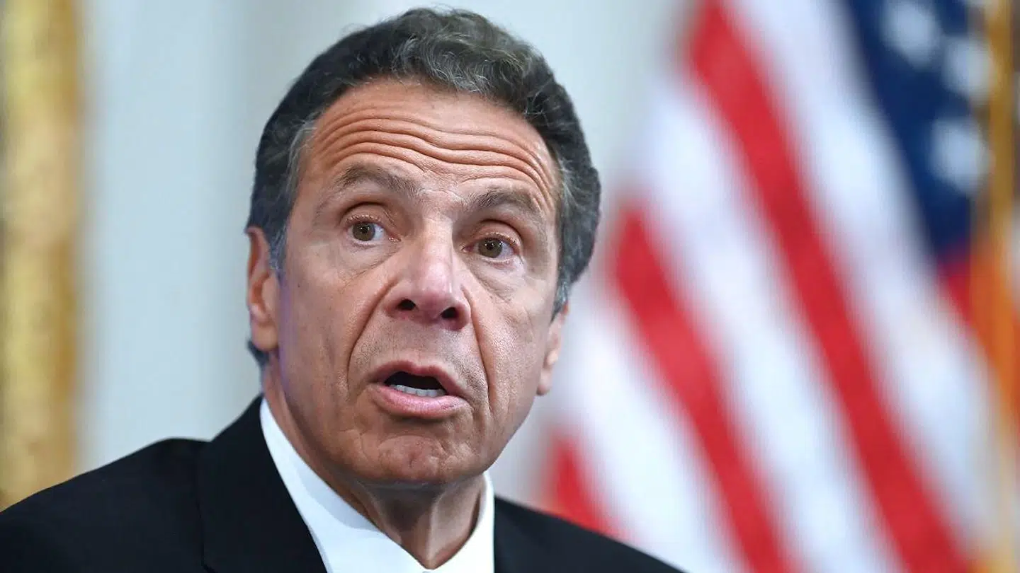 Andrew Cuomo har masser af problemer af jonglere med i øjeblikket.