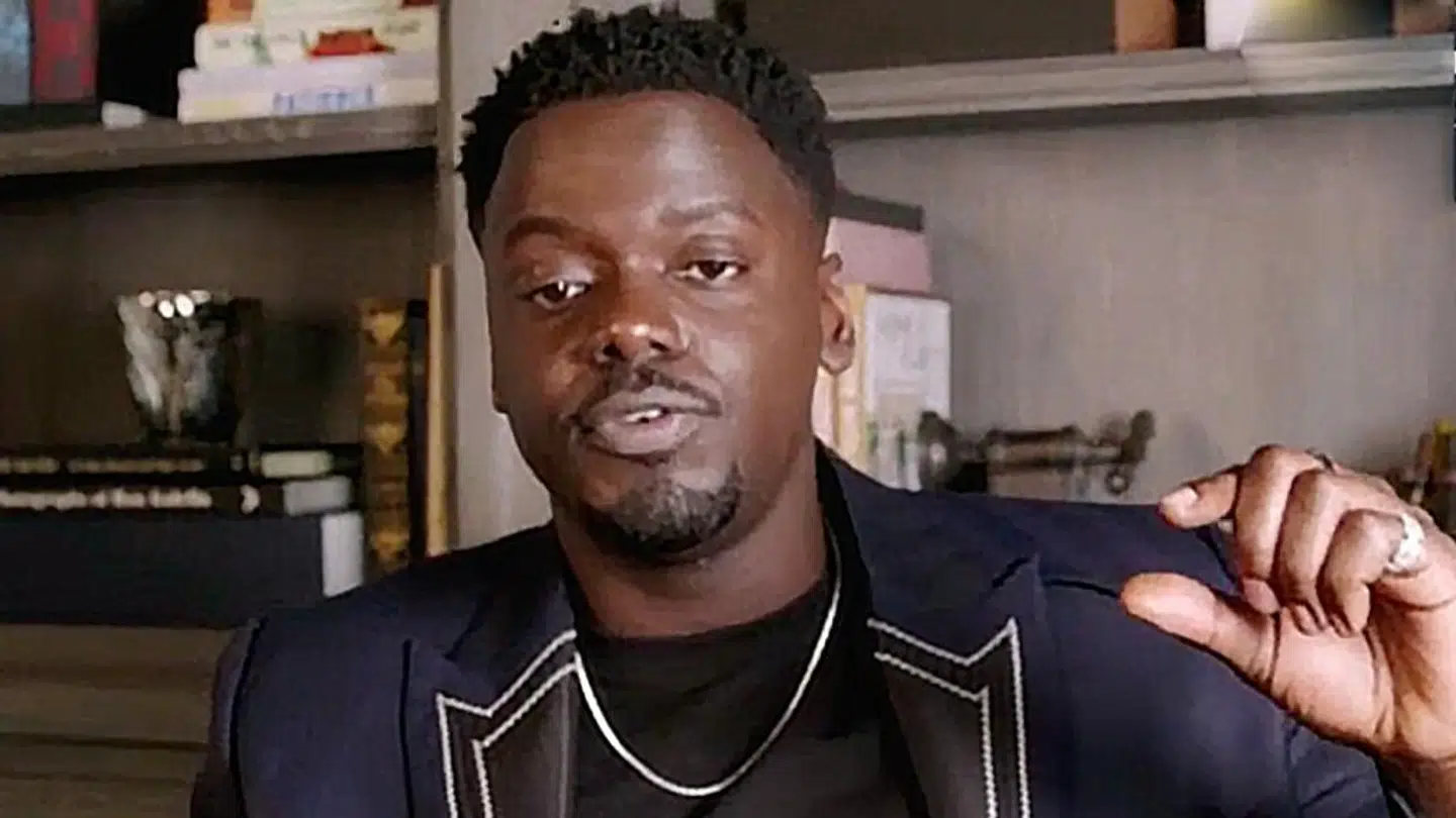 Daniel Kaluuya forsøger her at takke for sin pris, men måtte igennem lidt udfordringer først.
