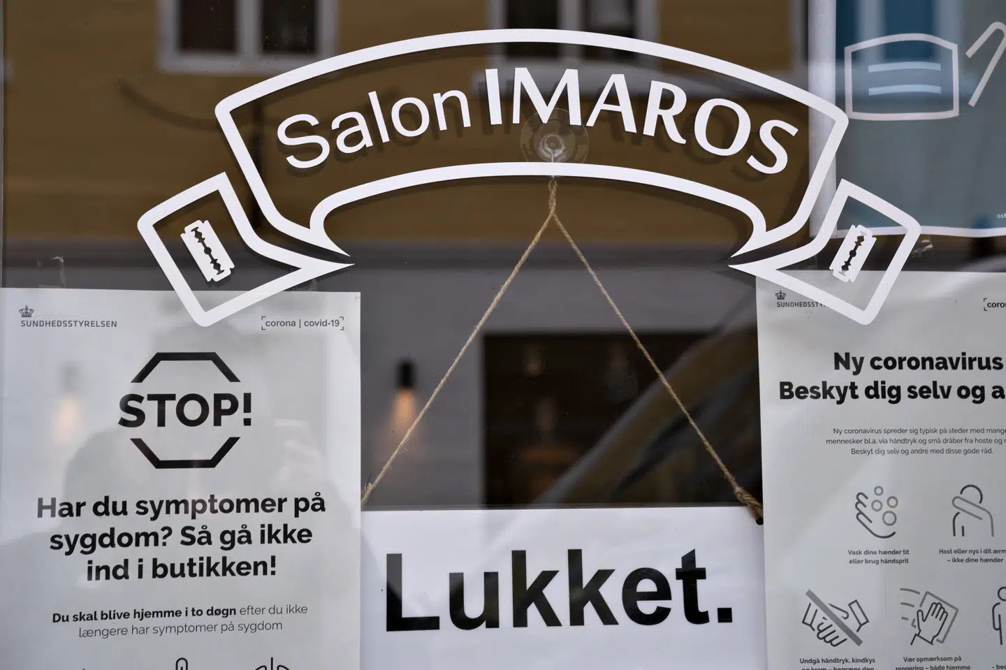 Mange små og mellemstore virksomheder har enten holdt lukket eller kørt for nedsat blus under coronakrisen. Det betyder, at mange har svært ved at betale den moms, der skal betales mandag, og derfor blev der etableret en låneordning. Der går imidlertid noget tid, inden lånene kan bevilges. (Arkivfoto) Henning Bagger/Ritzau Scanpix
