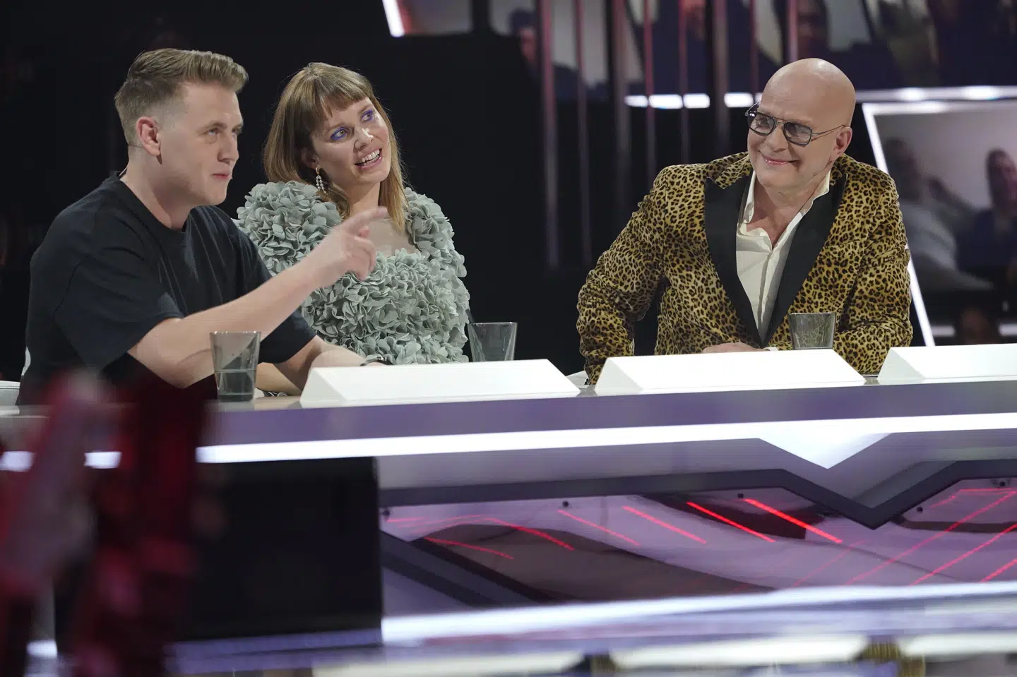 Dommerne Martin Jensen og Thomas Blachman var uenige ved flere lejligheder under årets første liveshow i X Factor liveshow. Martin Sylvest/Ritzau Scanpix