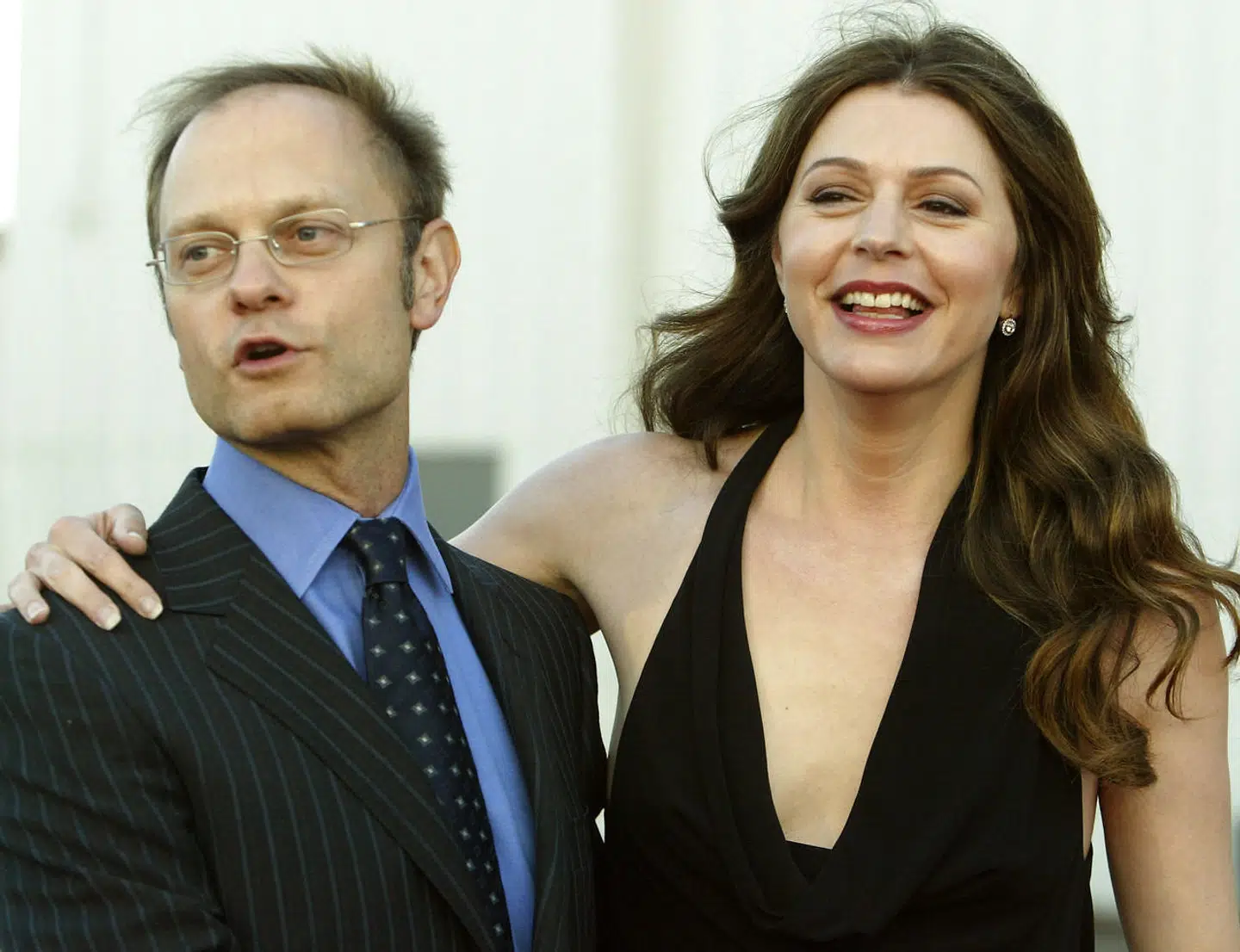 Medlemmer af holdet på tv-serien 'Frasier' David Hyde Pierce (tv.) og Jane Leeves ankommer til den sidste episode af serien i Santa Monica i Californien 5. maj 2004.
