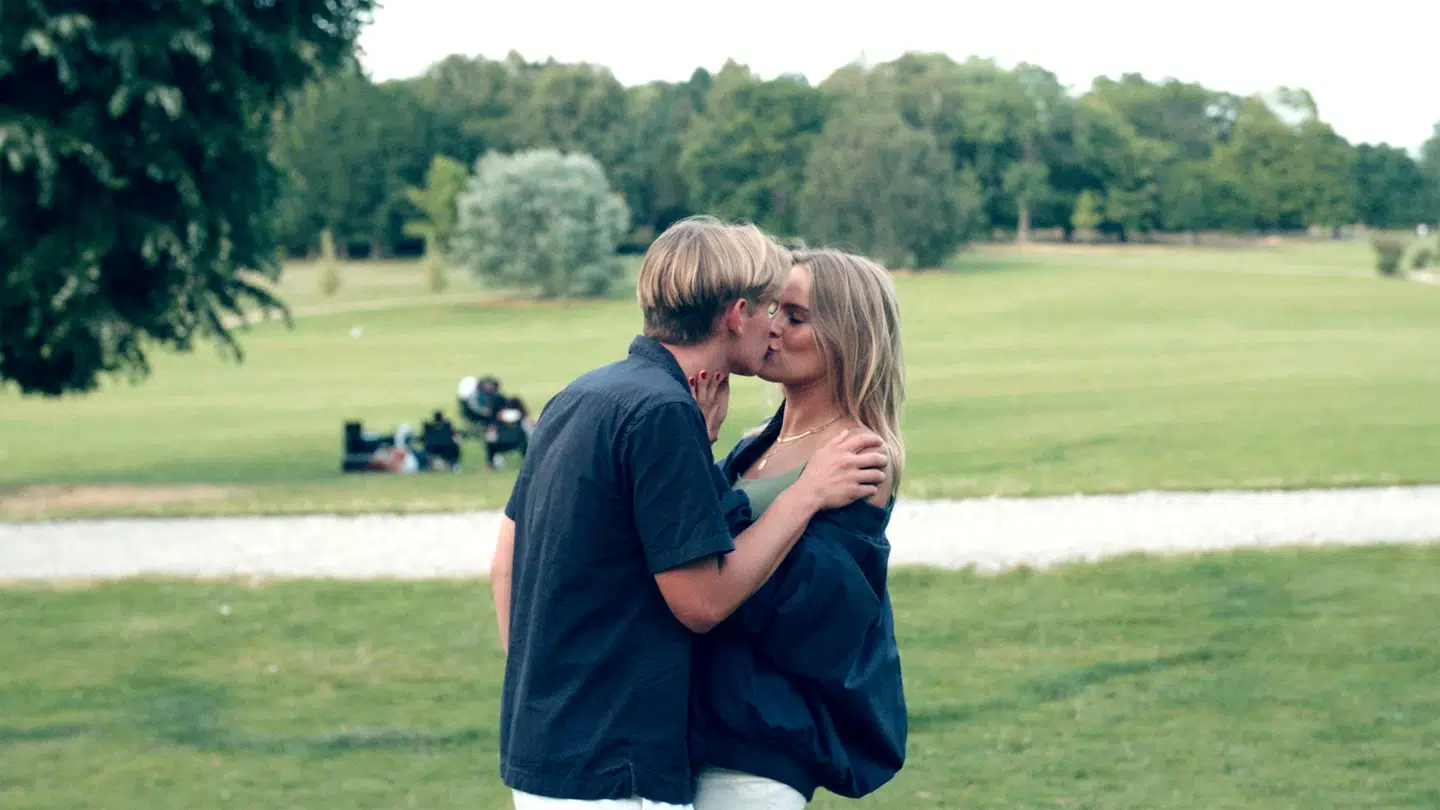 Malte Prehn med sin rigtige kæreste, Thea Juul Bruun.