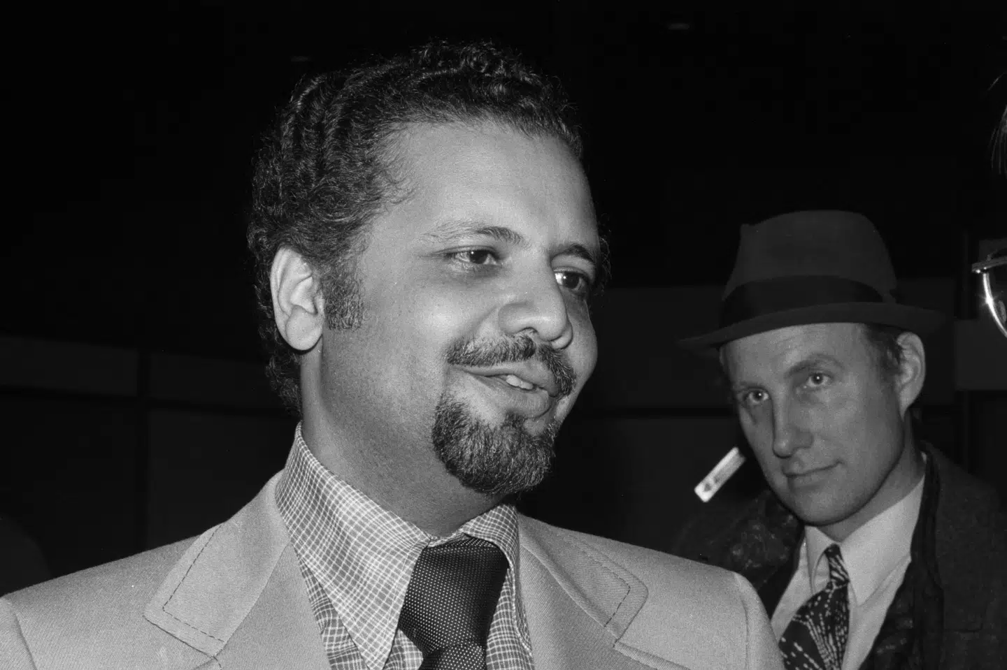 Den altid velklædte Sheikh Zaki Yamani under et besøg i København i 1970'erne. Hans indlfydelse på verdensøkonomien var enorm, og det fik USA og Europa at mærke med Opec's olieembargo i 1973 og enorm stigning på olieprisen. Leif Nyholm/Ritzau Scanpix