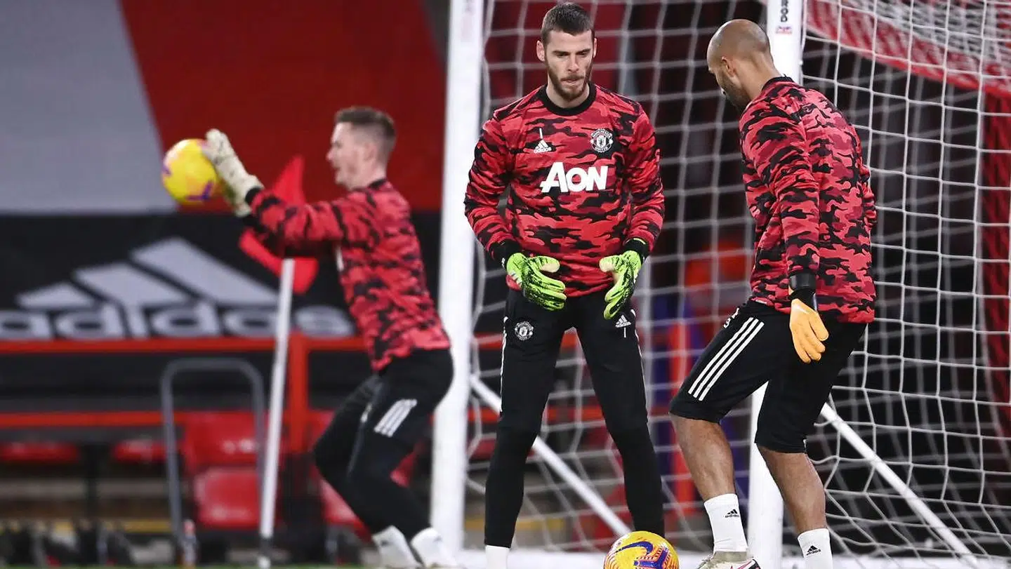 Lee Grant agerer også opvarmer for Manchester Uniteds førstekeeper, David de Gea.