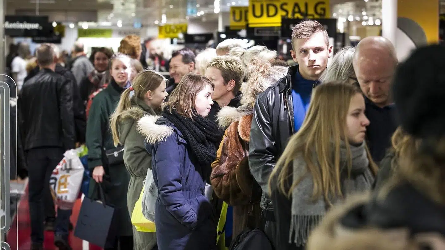 Sådan så det ud 27. december 2013 i Aarhus, da danskere byttede julegaver. Samme scener ser vi formentlig ikke i år.