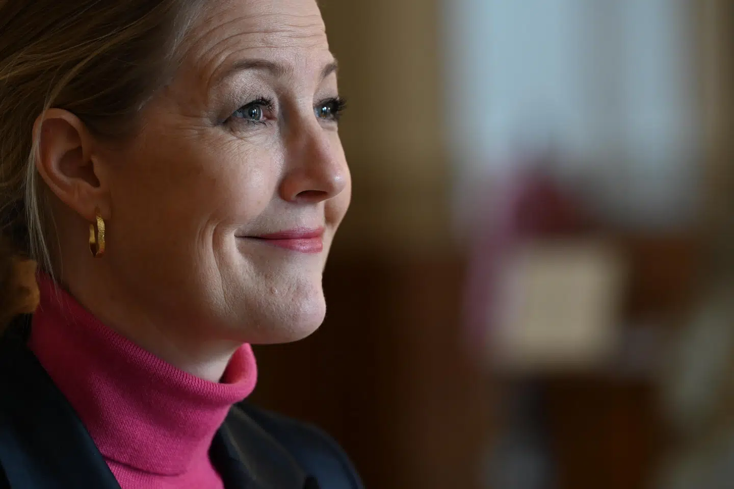 Radikale Venstres Sofie Carsten Nielsen ærgrer sig over, at regeringens coronahåndtering er blevet til et politisk slagsmål. Hun frygter, at det kan få negative konsekvenser for borgernes efterlevelse af myndighedernes anbefalinger. Philip Davali/Ritzau Scanpix