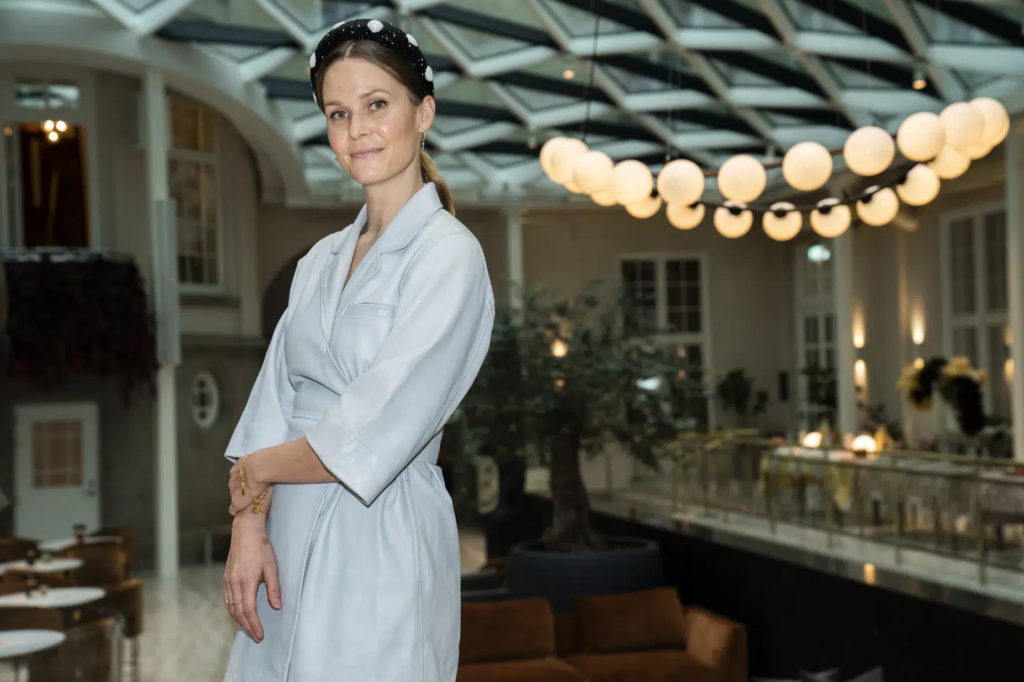 X Factor-dommer Oh Land blev mor til en lille dreng i august. Hun er glad for at være tilbage i programmet, hvor den lille er med på armen. Oh Land er taknemmelig for, at han både er sød og nem. (Arkivfoto) Martin Sylvest/Ritzau Scanpix