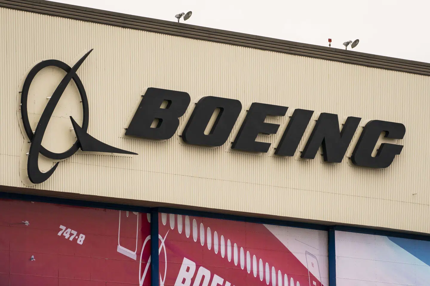 Boeing genoptog kun for nylig leveringerne af 737 MAX-flyet, der var involveret i to dødelige flystyrt. Nu er selskabet ramt af nye problemer. (Arkivfoto.) David Ryder/Ritzau Scanpix