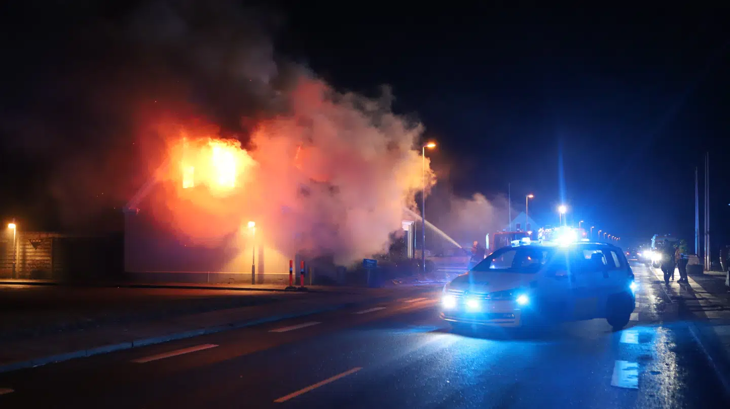 Det så voldsomt ud, da der sent mandag aften udbrød brand i et hus i Børglum.