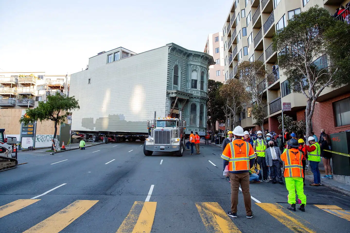 Huset skulle rundt om hjørner i San Franciscos smalle gader.