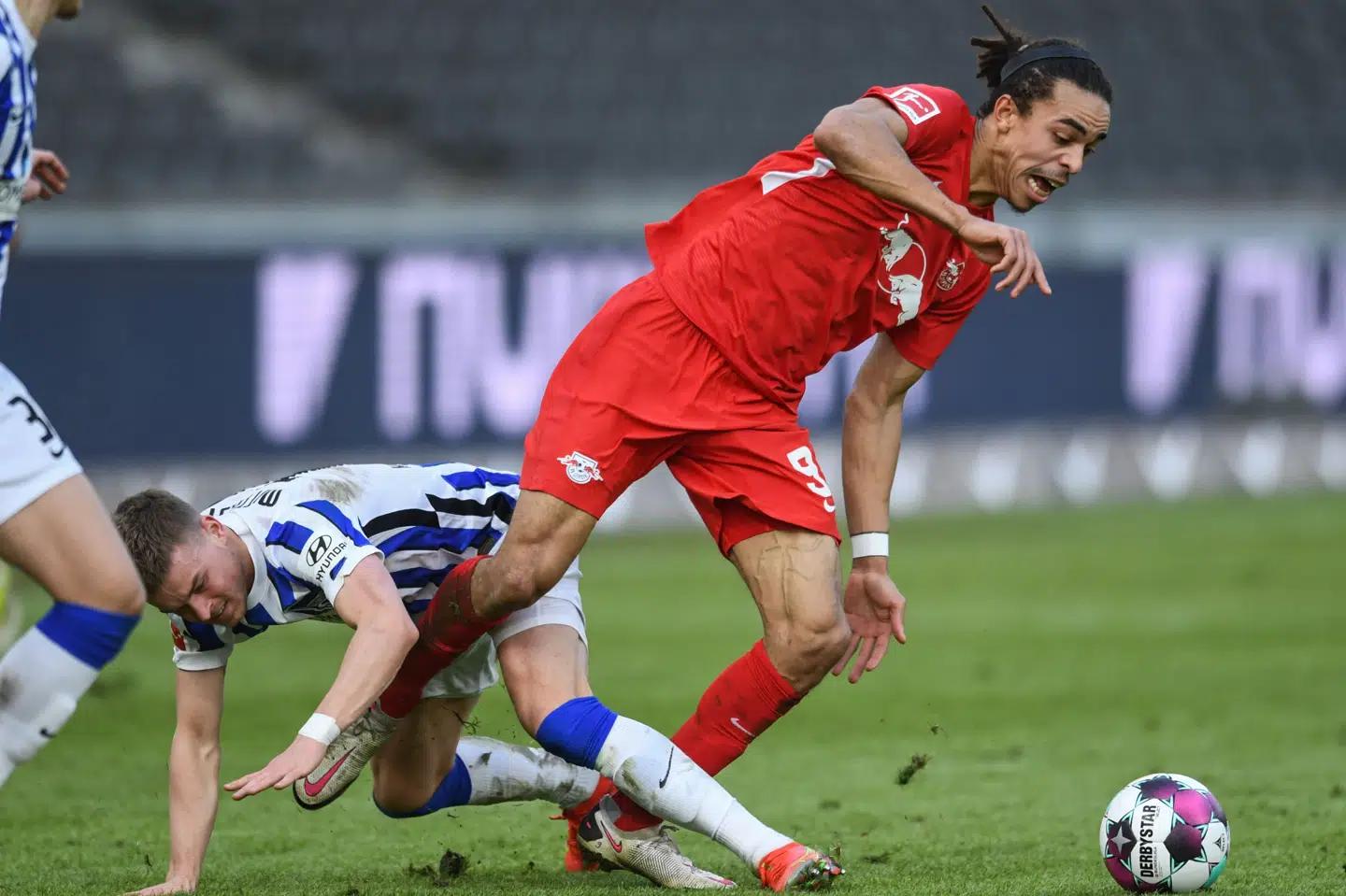 Yussuf Poulsen startede i front for RB Leipzig, som søndag spillede sig tæt på Bayern München i bundesligatabellen. Annegret Hilse/Ritzau Scanpix