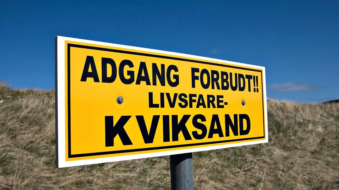 Sidste bevægede en mand sig ud i kviksand, hvilket var ved at ende galt.