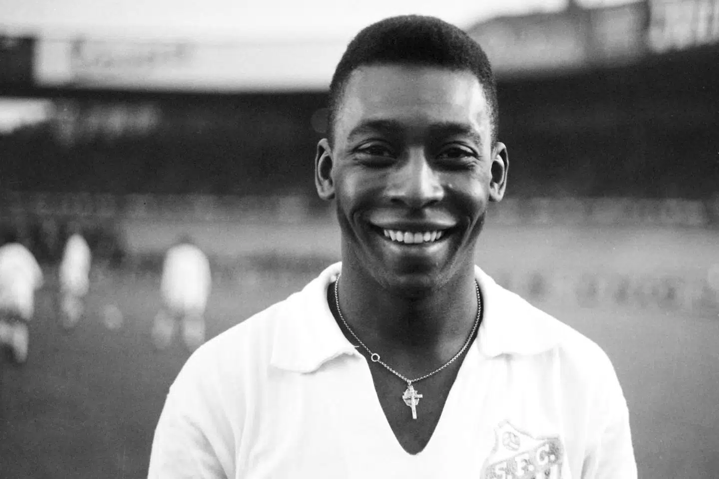 Pele i 1961 i en Santos-trøje.