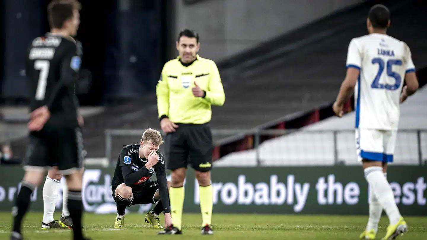 Sandi Putros dømte tre forkerte straffespark i kampen mellem FCK og Sønderjyske.