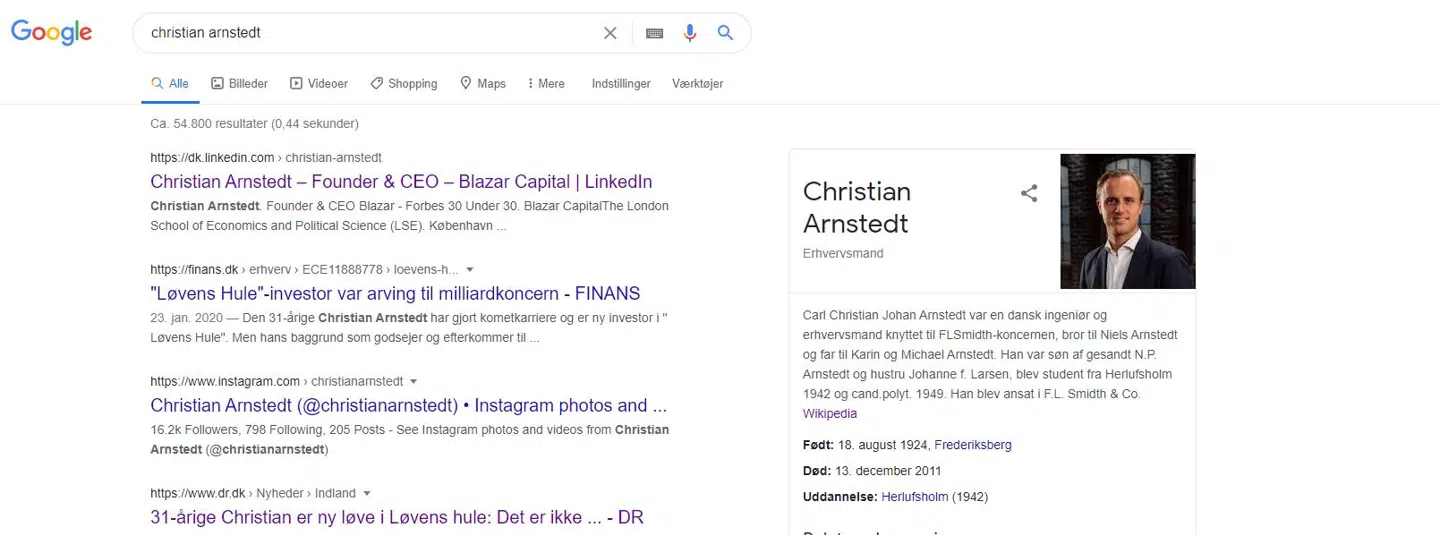 Ifølge google døde Christian Arnstedt i 2011. Fejlen skyldes, at hans bedstefar også hed Christian Arnstedt.
