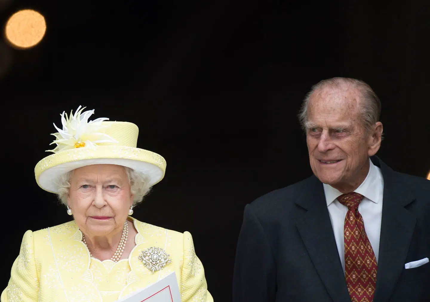 epa08928542 (FILE) - Britain's Queen Elizabeth II (L) and Prince Philip, The Duke of Edinburg, leave St. Paul's Cathedral in London, Britain, 10 June 2016 (reissued 09 January 2021). According to Buckingham palace, the royal couple have received vaccinations against COVID-19. EPA/FACUNDO ARRIZABALAGA *** Local Caption *** 53893774
