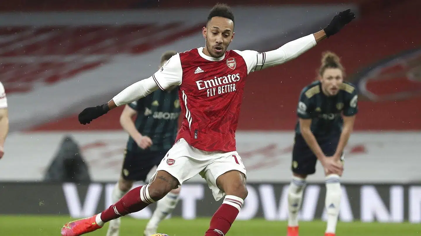 Pierre-Emerick Aubameyang var tilbage for Arsenal søndag, hvor han spillede kampen med handsker.