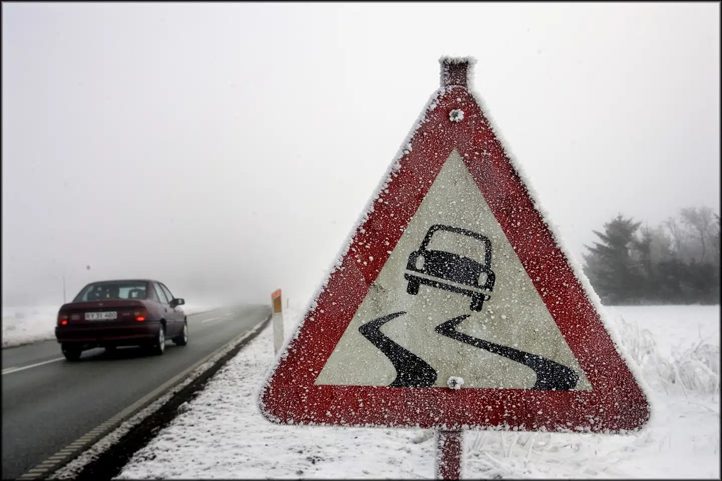 To bilister måtte tjekkes på sygehuset i Aalborg sent tirsdag aften efter flere solouheld på E45, men ingen var kommet alvorligt til skade. (Arkivfoto) Henning Bagger/Ritzau Scanpix