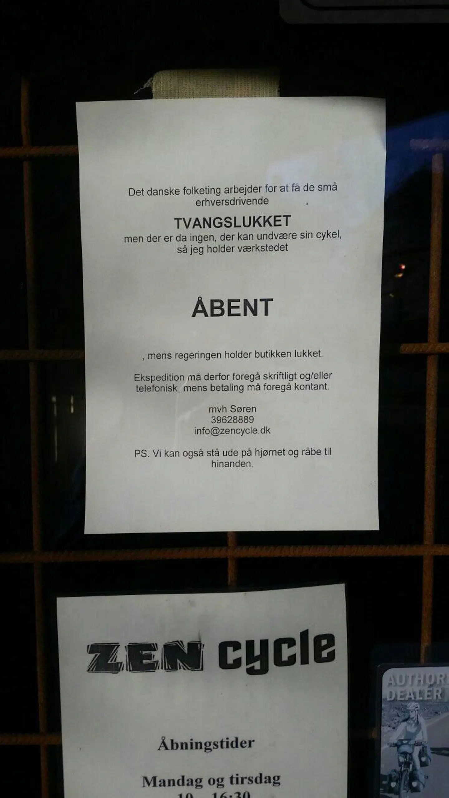 Søren Emil de Roepstorff har ikke haft lukket sin cykelforretning.