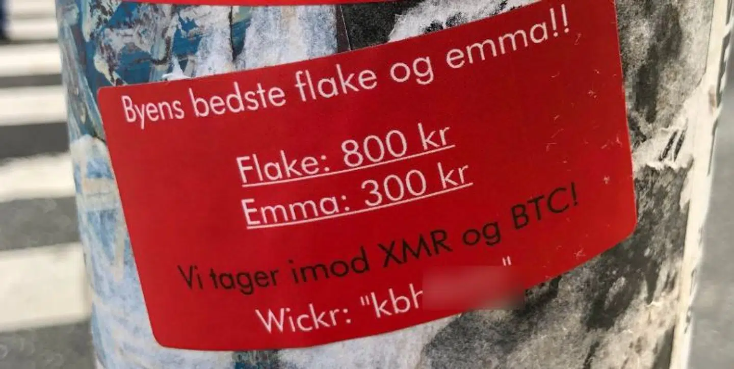 B.T. har tidligere også vist, hvordan der helt åbenlyst reklameres for narkohandel over nettet via klistermærker på lygtepæle i København.