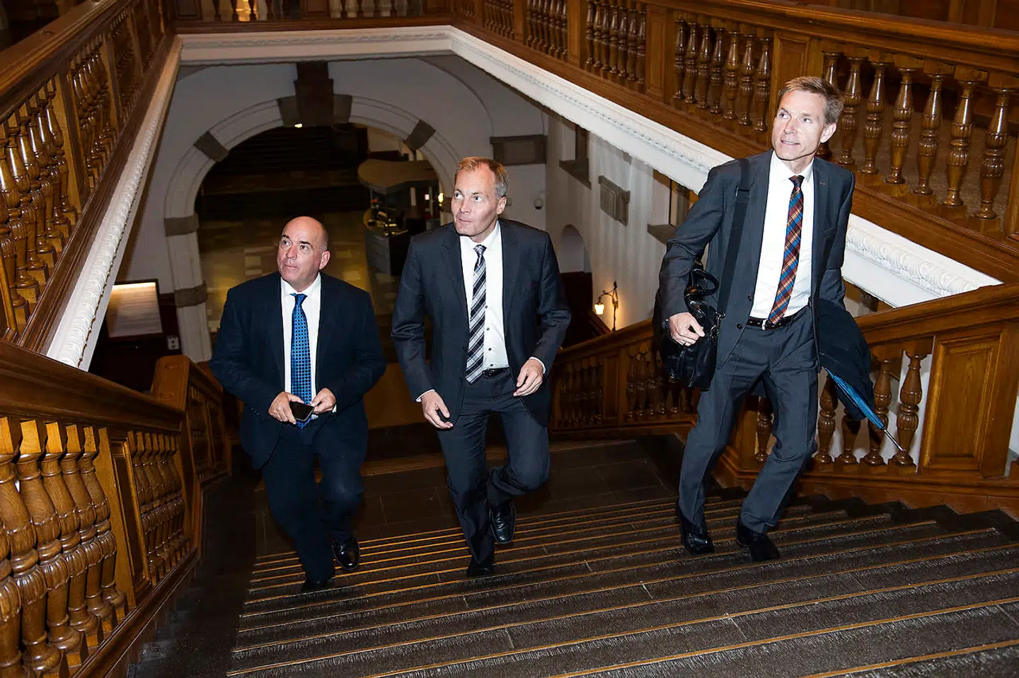 Løftet om at trække sig har Thulesen Dahl givet til blandt andre Peter Skaarup og Søren Espersen.