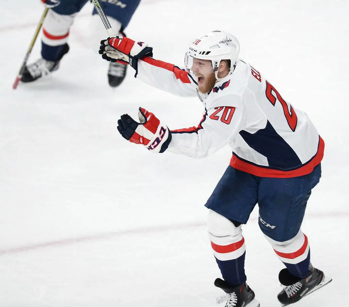 Lars Eller i jubel efter at have scoret matchvindermålet i den femte finalekamp om Stanley Cup