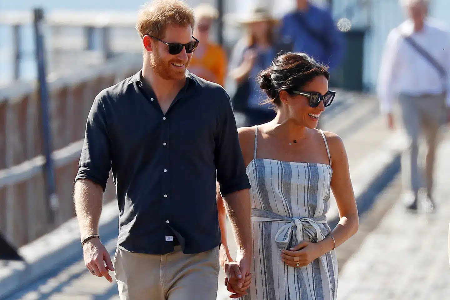 Prins Harry og hertuginde Meghan skal have barn nummer to, bekræfter en talsperson for parret. Her ses de under et tidligere besøg på Fraser Island i Australien. (Arkivfoto) Phil Noble/Reuters