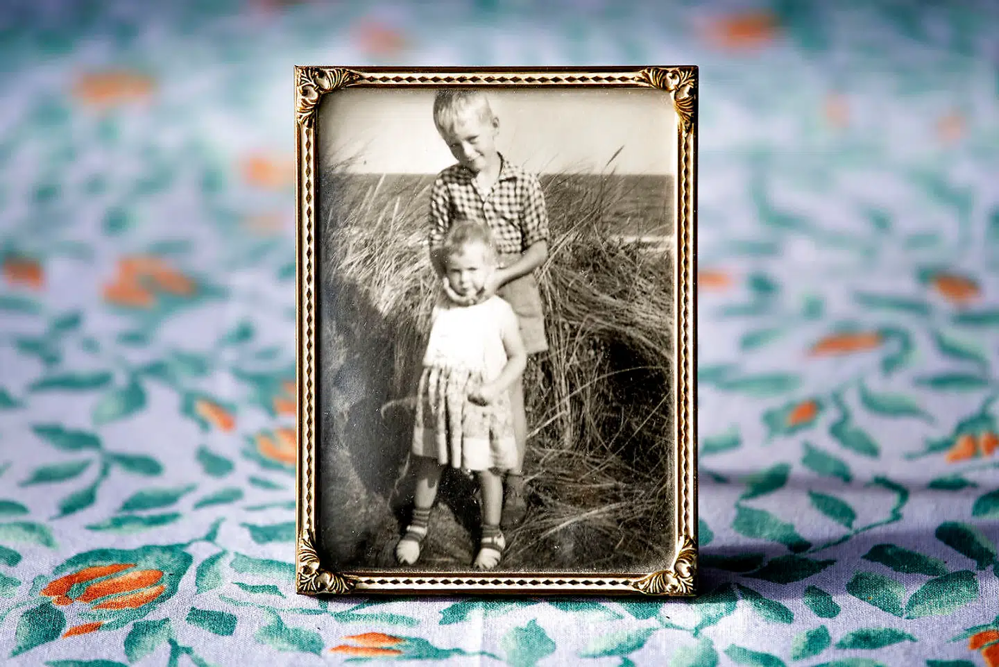 Birgit Hellers yndlingsfoto af Flemming og hende selv som børn. Privatfoto