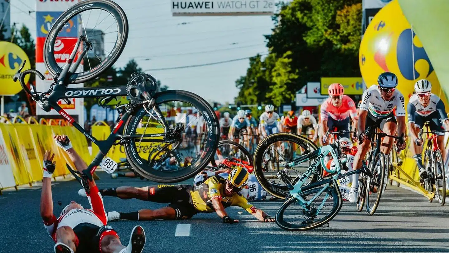 Det voldsomme styrt skete på 1. etape af Polen Rundt i begyndelsen af august.