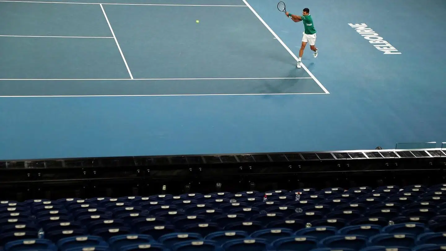 Tomme tribuner under kampen mellem Novak Djokovic og Taylor Fritz, da tilskuerne blev tvunget til at forlade kampen før den var forbi.