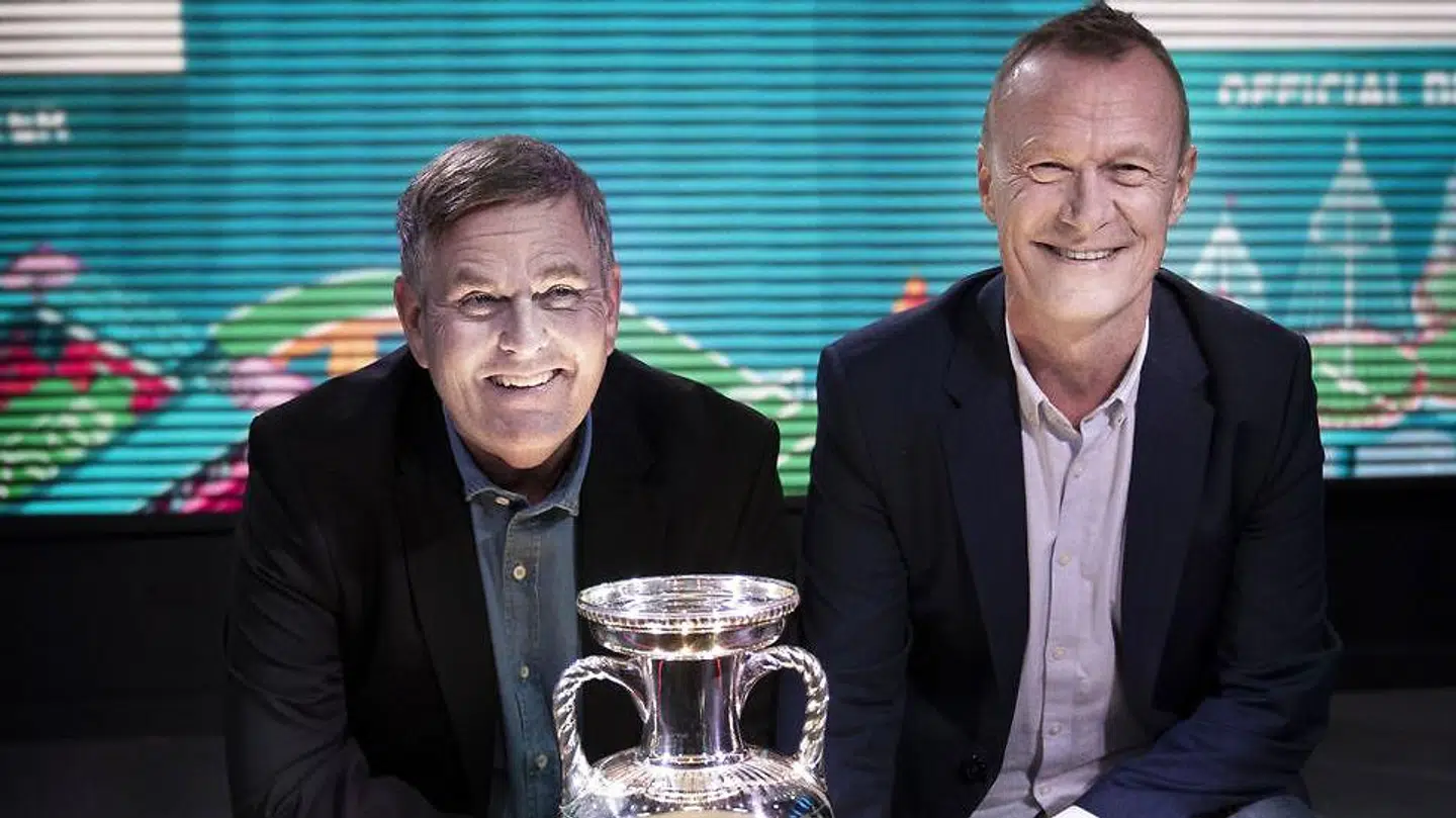 Carsten Werge forlader sin medkommentator Per Frimann til fordel for et job som fodboldredaktør hos TV 2.