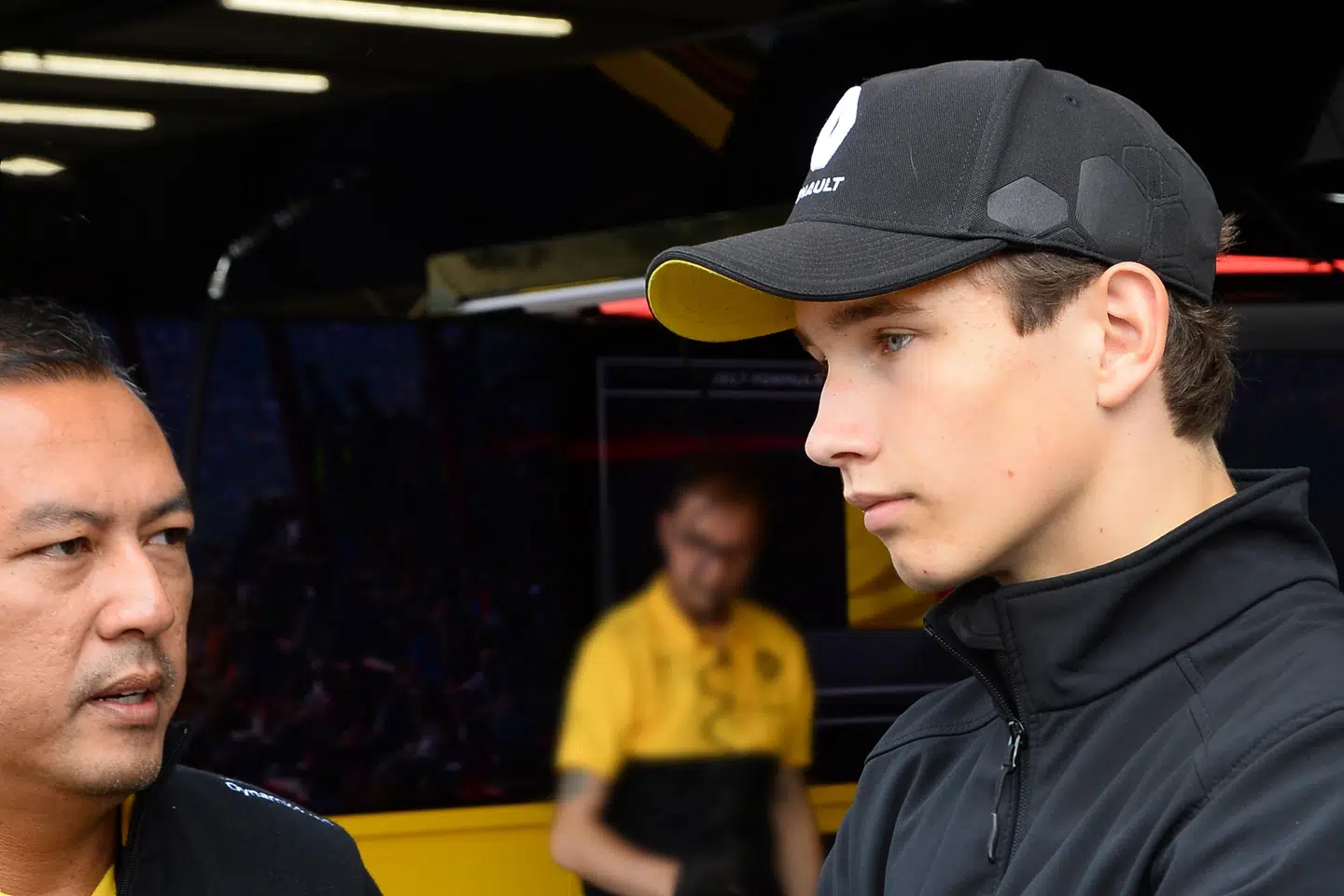 Chefen for Alpine Academy Mia Sharizman (t.v.) med Christian Lundgaard.