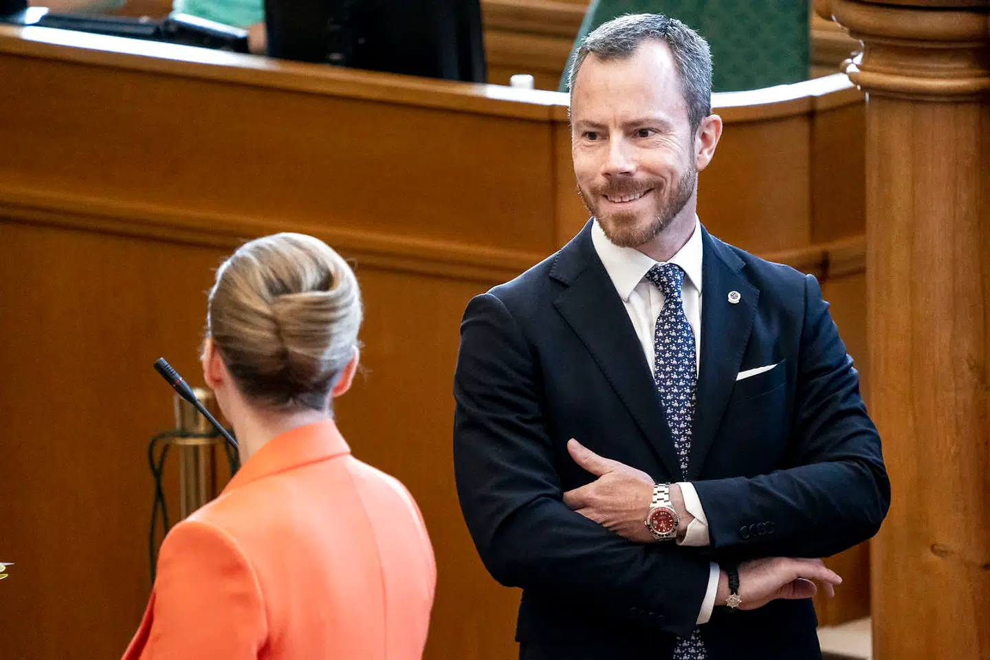 (ARKIV) Jakob Ellemann-Jensen (V) og statsminister Mette Frederiksen (S) under afslutningsdebat i Folketinget på Christiansborg i København, mandag den 22. juni 2020. Regeringen præsenterer tirsdag længe ventet udspil om ret til tidlig pension. Venstre ønsker ikke ny ordning. I stedet kan seniorpension lempes, mener formand. Det skriver Ritzau, tirsdag den 18. august 2020.. (Foto: Mads Claus Rasmussen/Ritzau Scanpix)