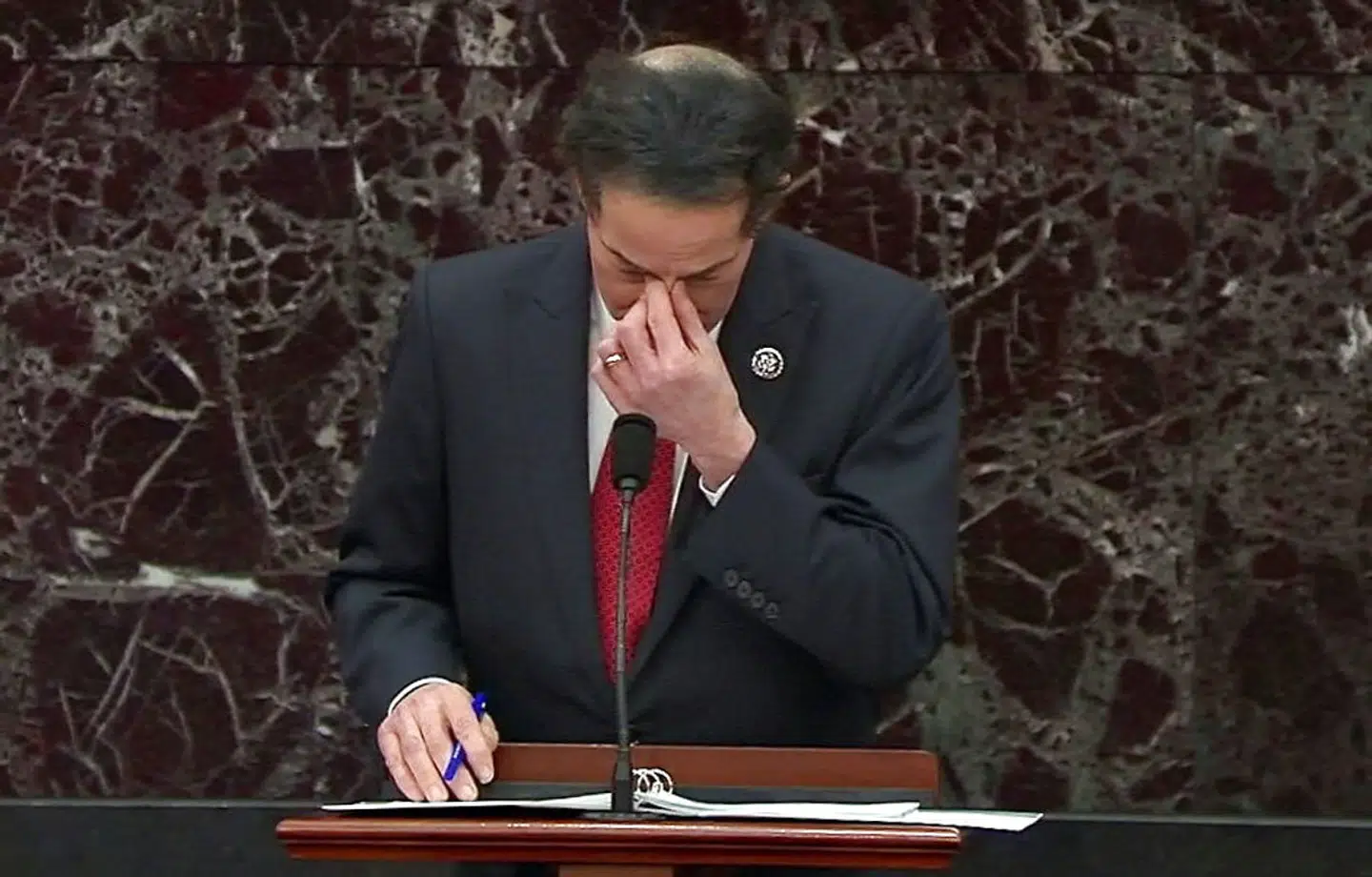 En bevæget Jamie Raskin.