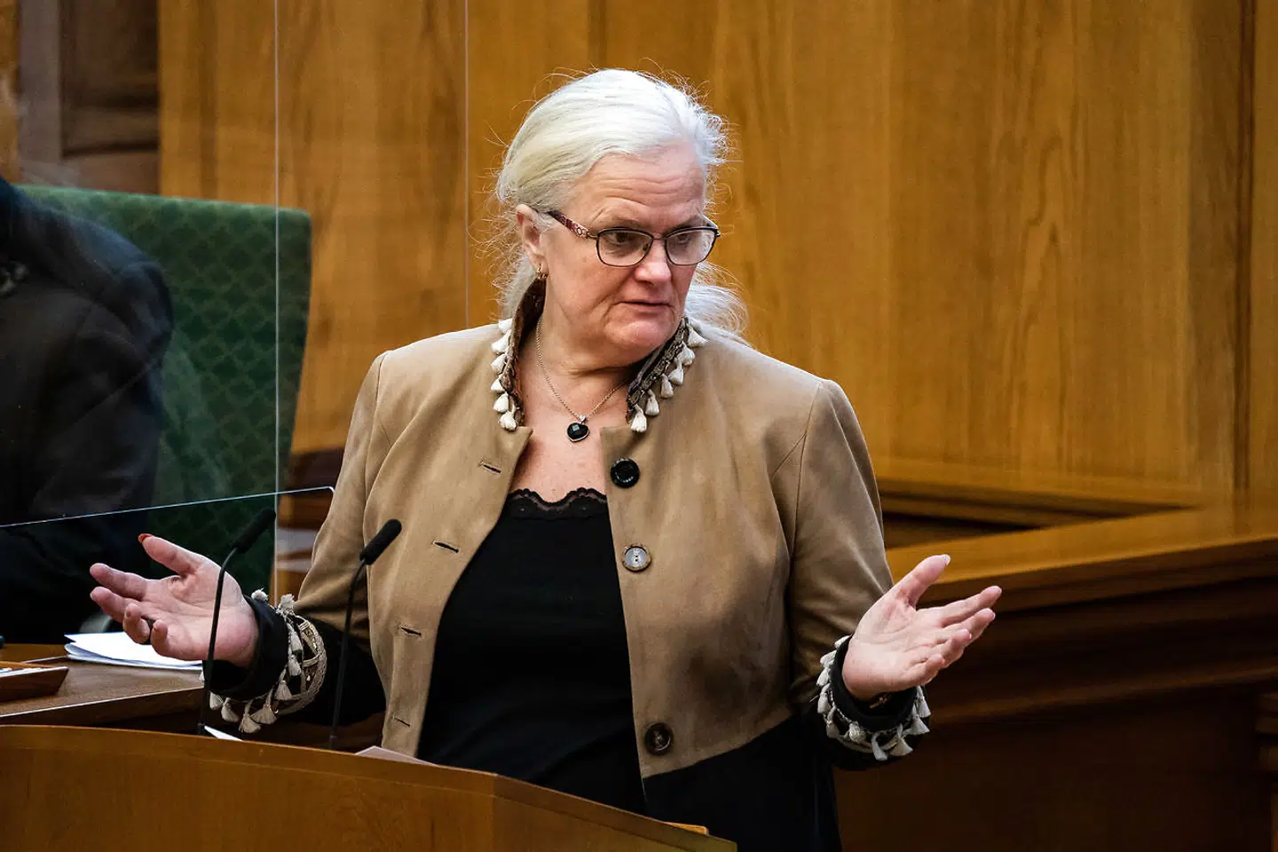 Liselott Blixt (DF) foreslår, at man ser på at åbne op på mange danske øer, der har ganske få smittede.