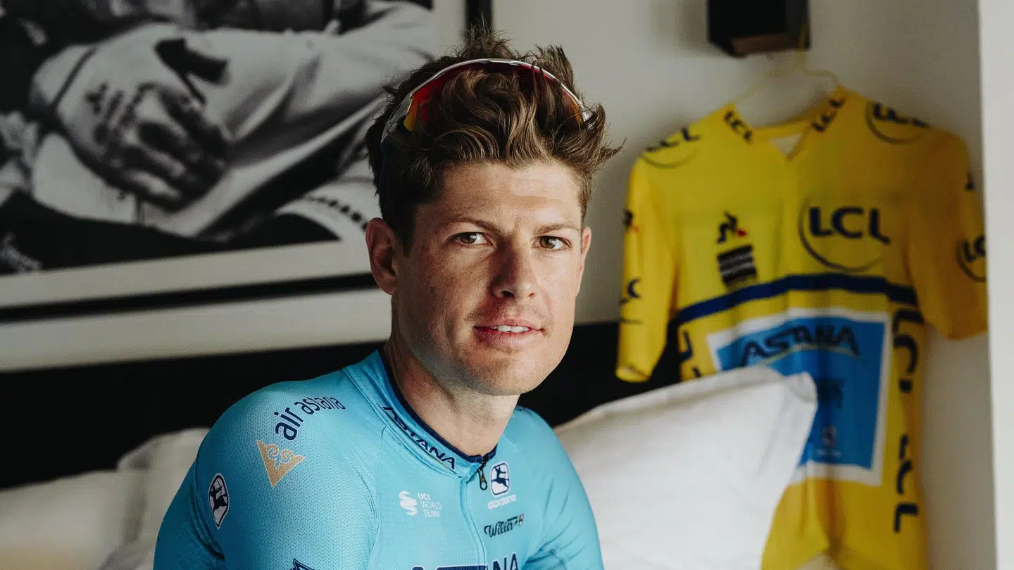 Jakob Fuglsang i sit soveværelse i hjemmet i Monaco. Den gule trøje bliver ikke aktuel i 2021 - i stedet går danskeren efter etapesejre og måske endda den prikkede bjergrøje.