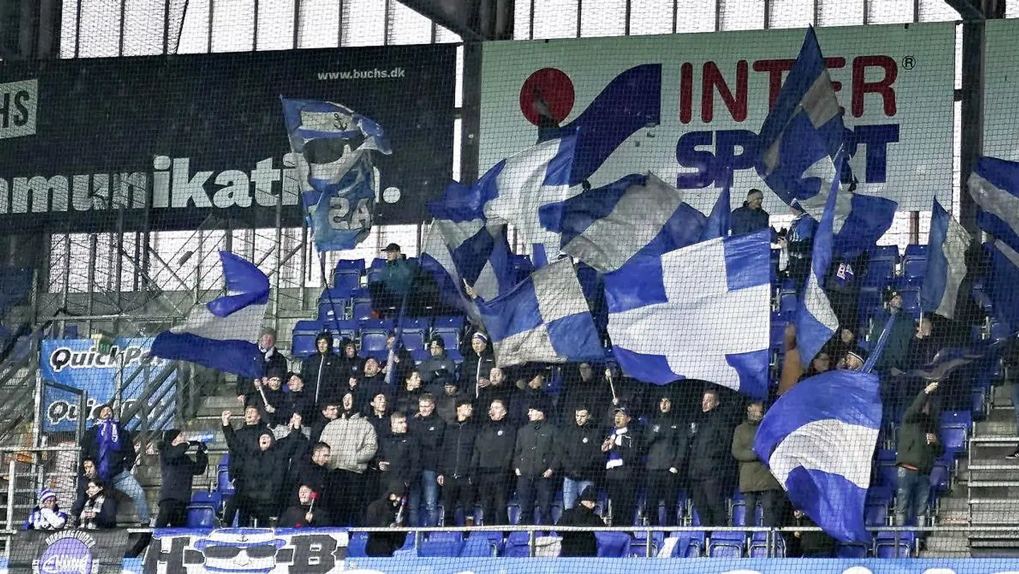 Esbjerg-fans kan godt begynde at øve sig på de engelske slagsange ...