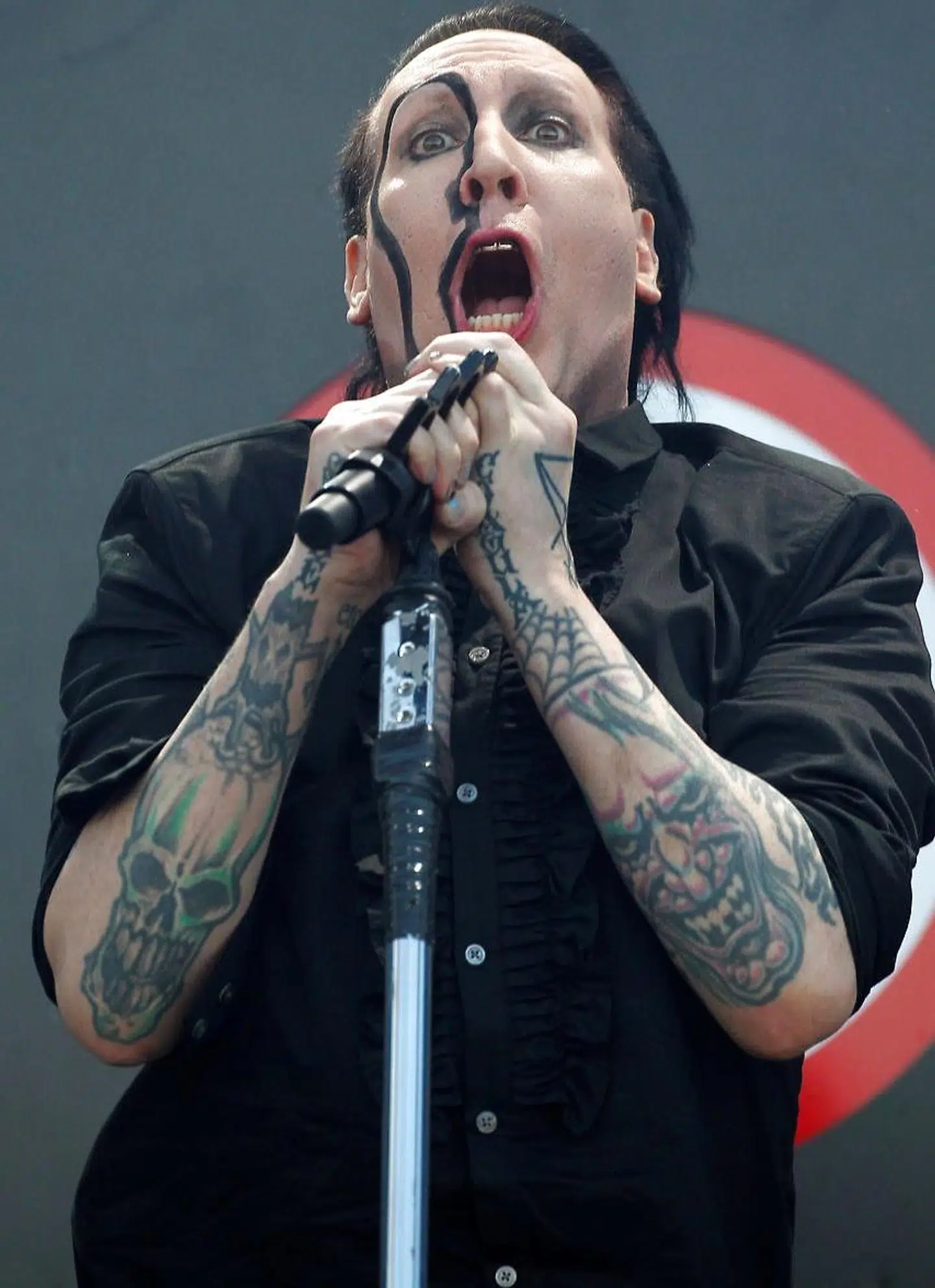 Marilyn Manson har nægtet alle anklagerne mod ham.