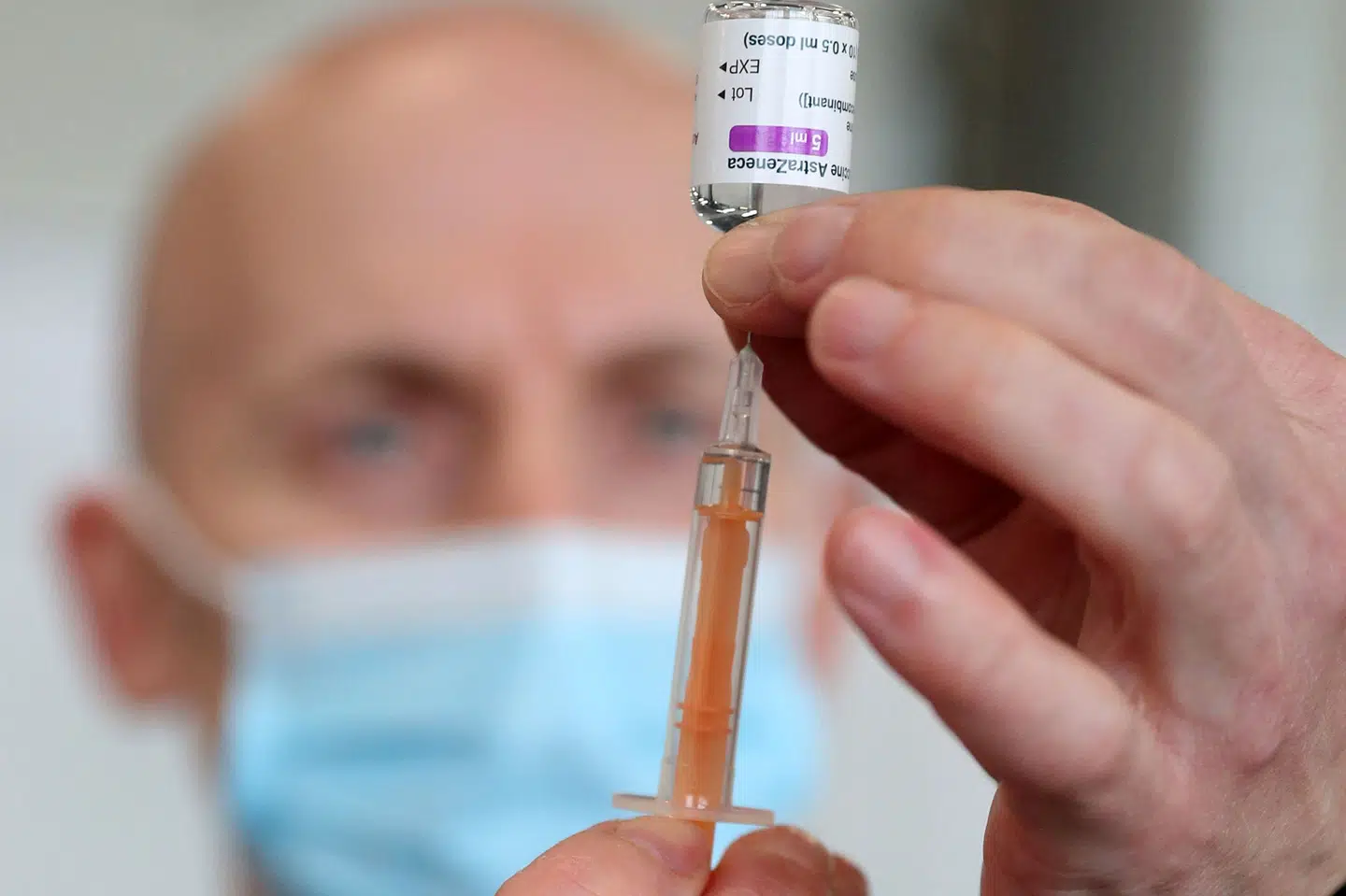 Cirka 1,8 procent af den danske befolkning har færddiggjort en vaccination mod coronavirus. (Arkivfoto) Andrew Matthews/Ritzau Scanpix