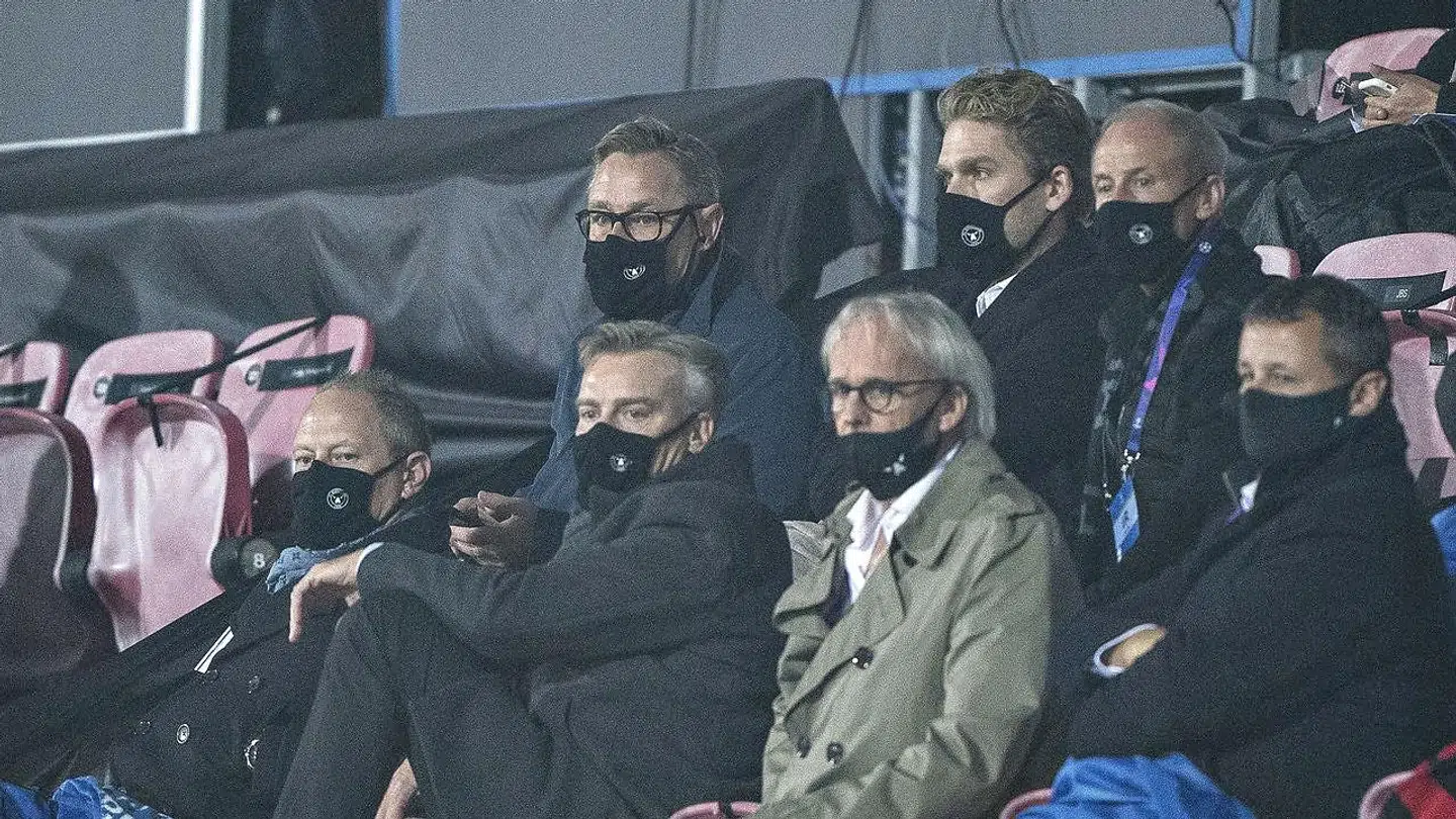 FC Midtjyllands ledelse har fået en anmodning om at lade Mönchengladbach spille sin kamp mod Manchester City på MCH Arena.