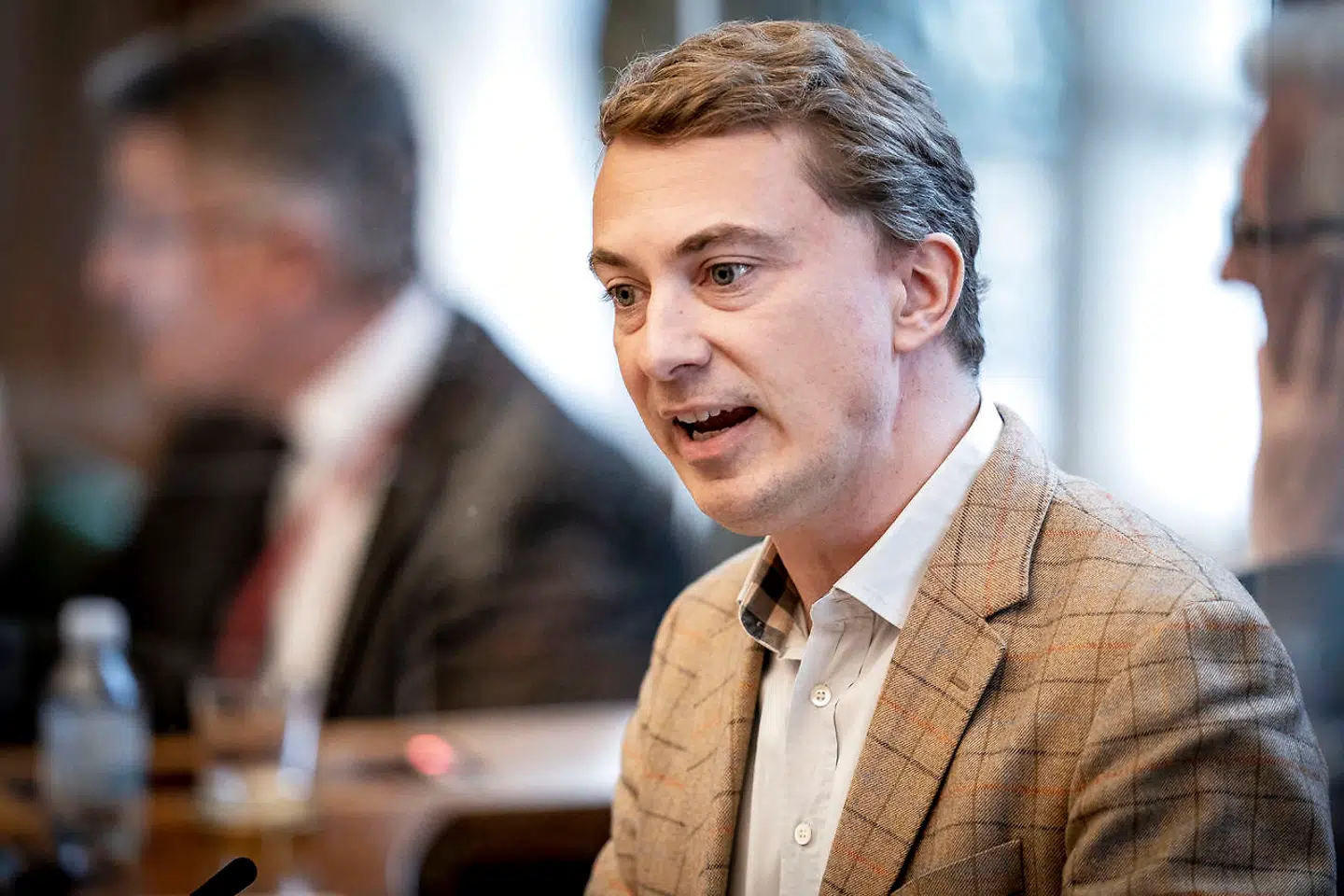 Adskillige politikere gik på talerstolen under debatten. Her er det Dansk Folkepartis Morten Messerschmidt, som talte ihærdigt mod en rigsretsag.