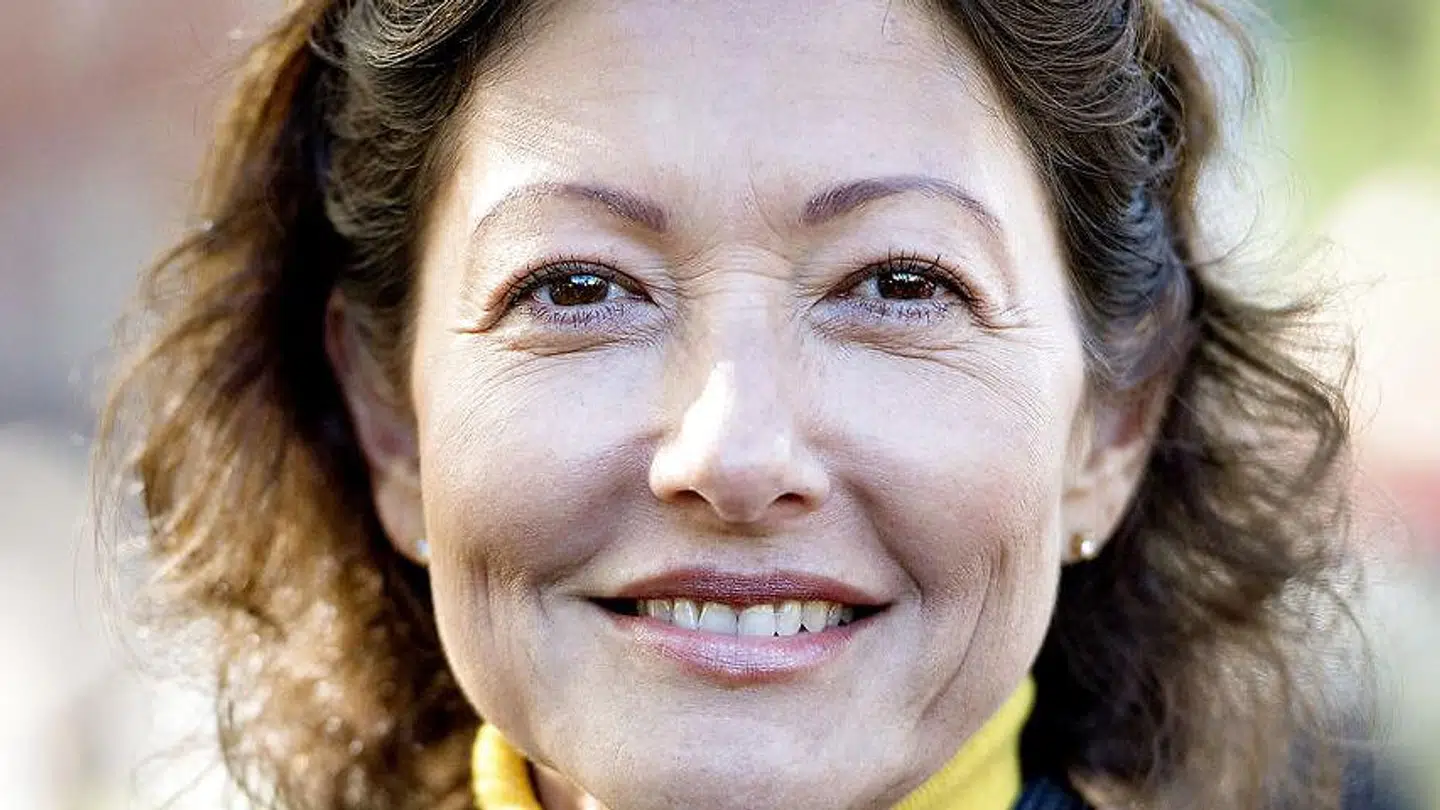 Grevinde Alexandra har både udgivet en popsang og en bog og fået lavet et vovet maleri i de seneste år.