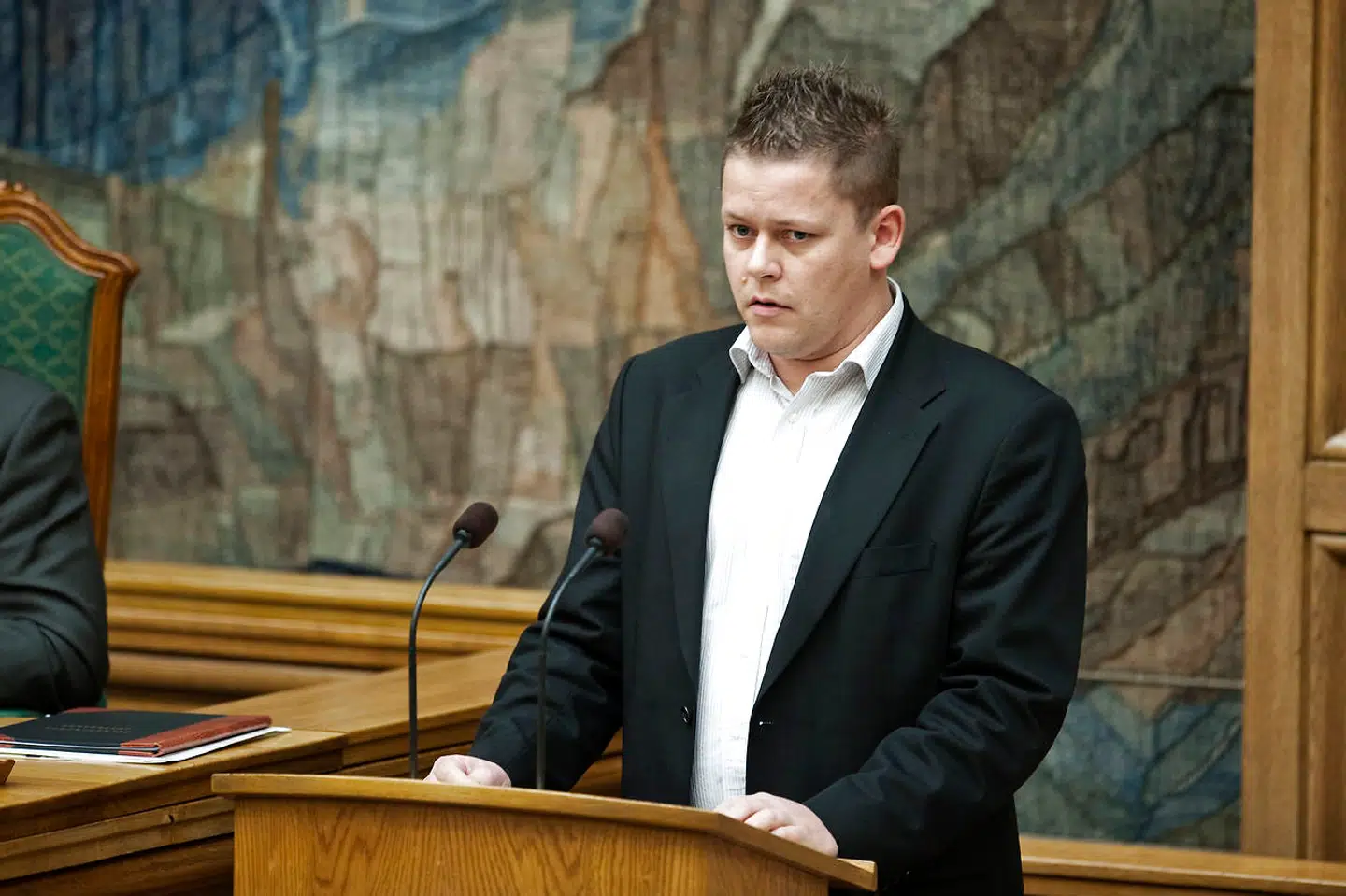 Dennis Flydtkjær, DF, gik ned med stress i slutningen af 2016. Han kunne ikke sove, og havde superhørelse. Han endte med at opgive lokalpolitik.