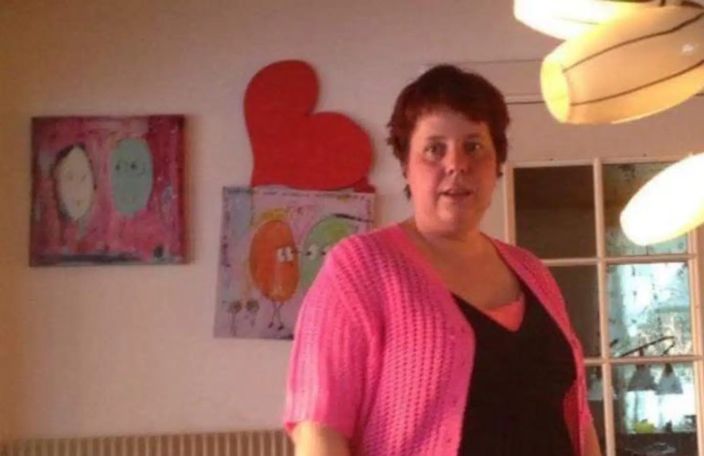 Sådan så Anja Jensen ud, da inden sin død stod på sin yngste datters værelse. Foto: Privat