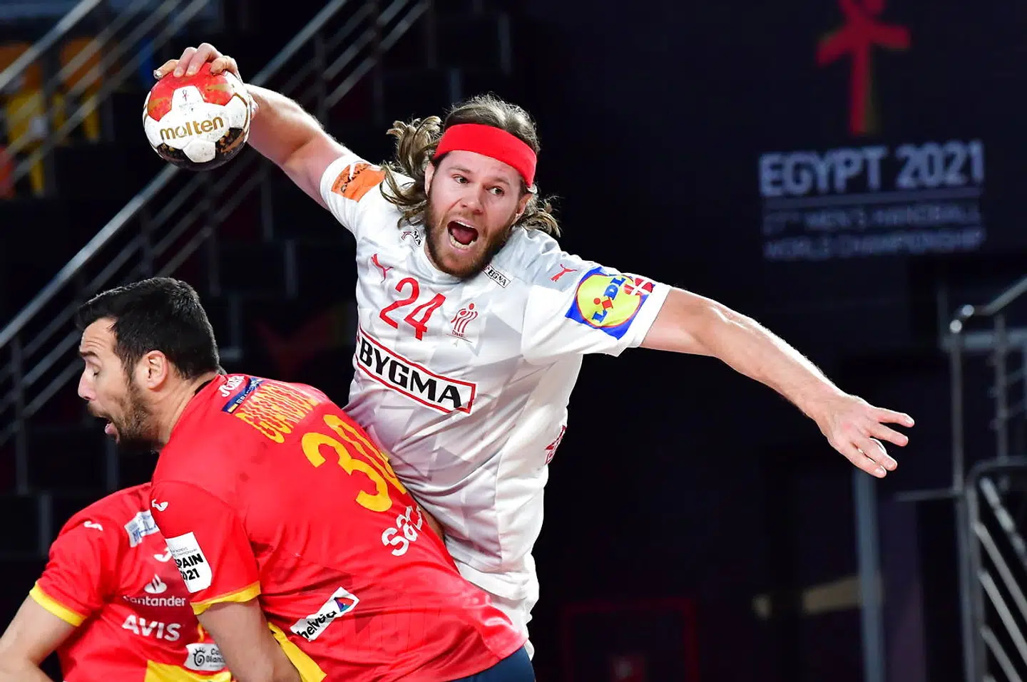 KAIRO 20210129 Danmarks Mikkel Hansen under semifinalen mellan Spanien och Danmark i handbolls-VM i Egypten. Foto: Jonas Ekströmer/TT kod: 10030. (Foto: 10030 Jonas Ekströmer/TT/Scanpix 2021)