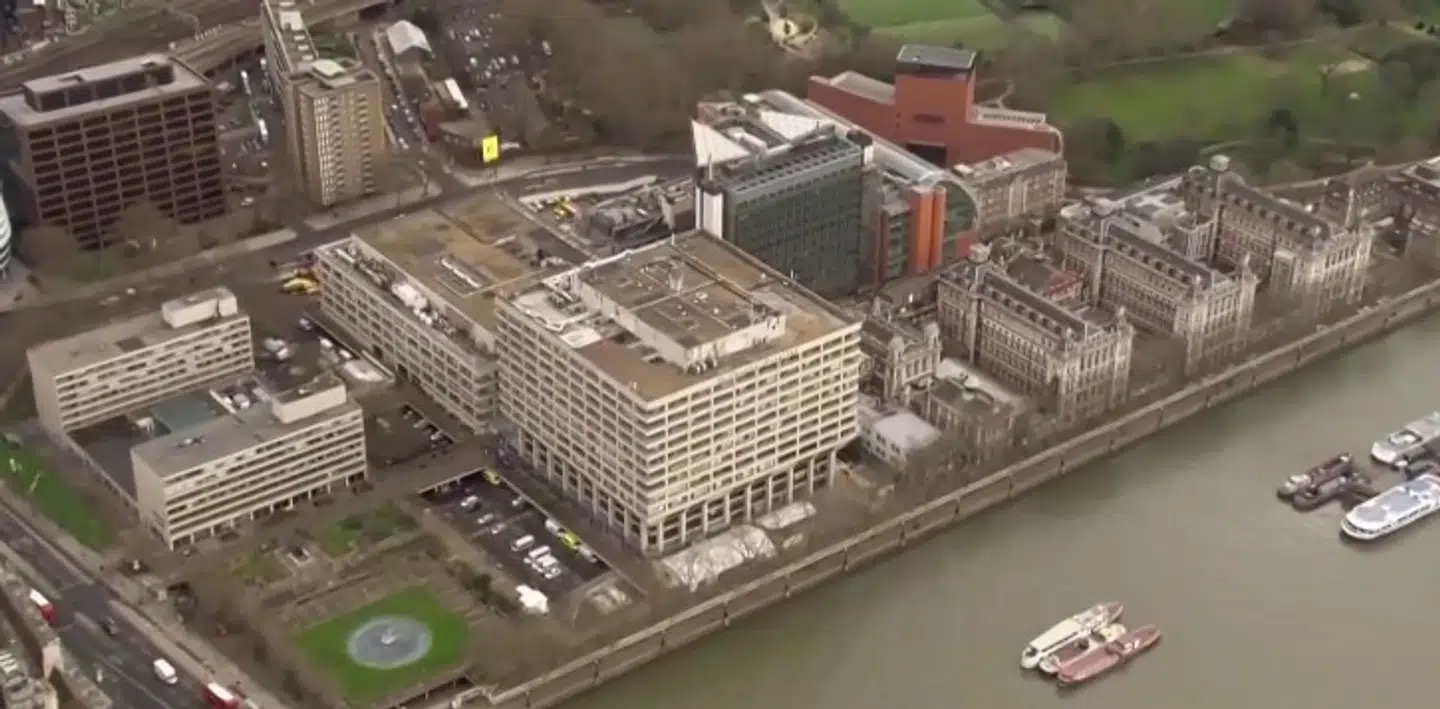 East Surrey Hospital, hvor episoden foregik.