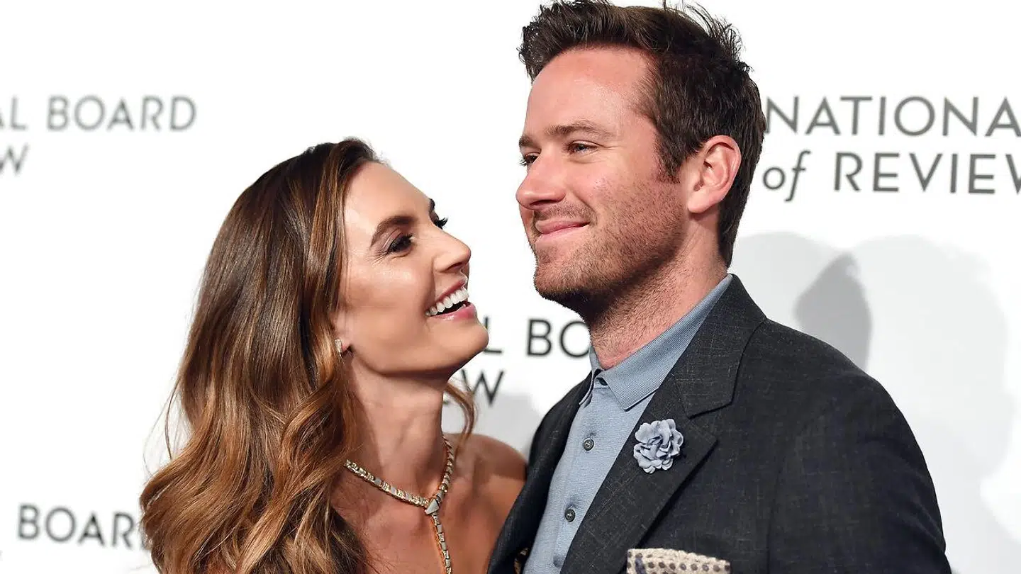 Arkivfoto af Armie Hammer og Elizabeth Chambers.